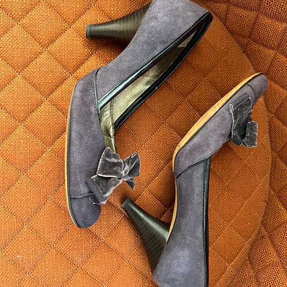 Feminine Lavender Suede Velvet Bow Round Toe Cuban Heel Arturo Chiang Size 6.5 - Picture 5 of 7
